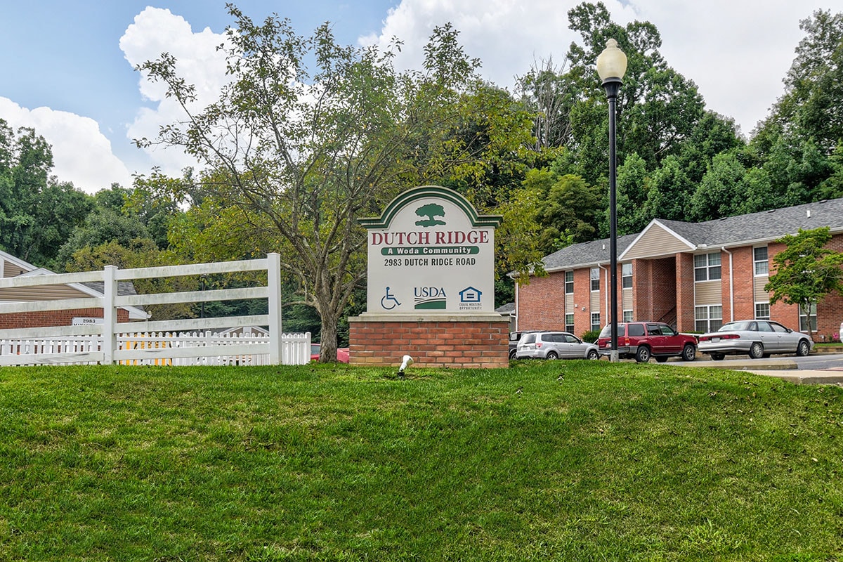 Dutch Ridge Apartments in Parkersburg, WV