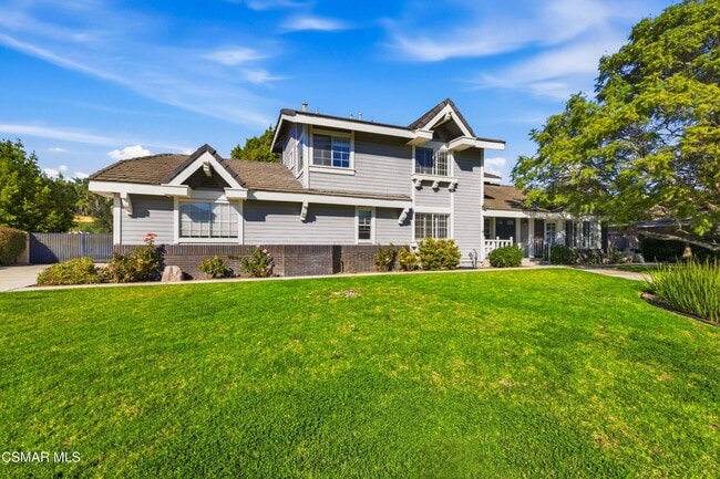 Building Photo - 6945 Via Alba