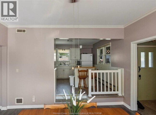 Photo du bâtiment - 209 Inshes Ave