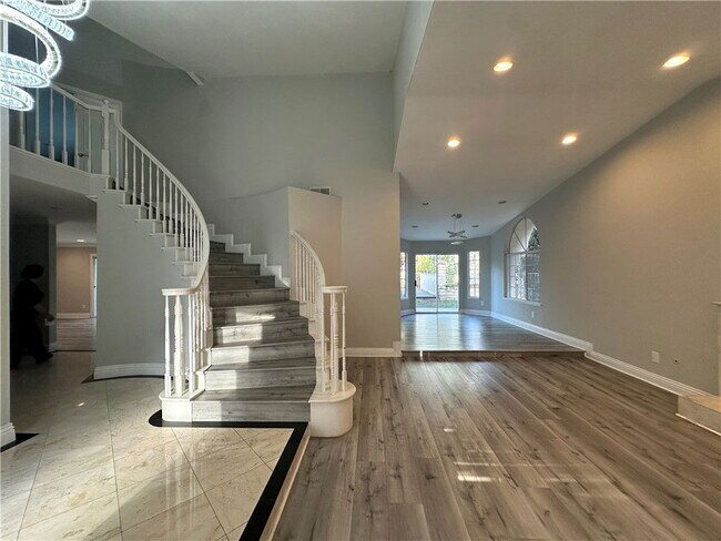 Foto del edificio - 324 Avenida Esplendor