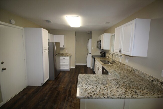 Foto del edificio - 3532 Antilles Dr