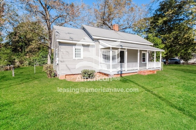 Building Photo - 2125 Haile St