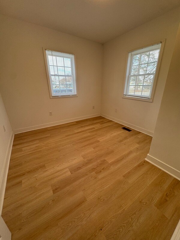 Foto del edificio - 409 N 3 1/2 Ave