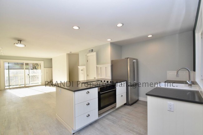 Building Photo - 30 Aries Ln