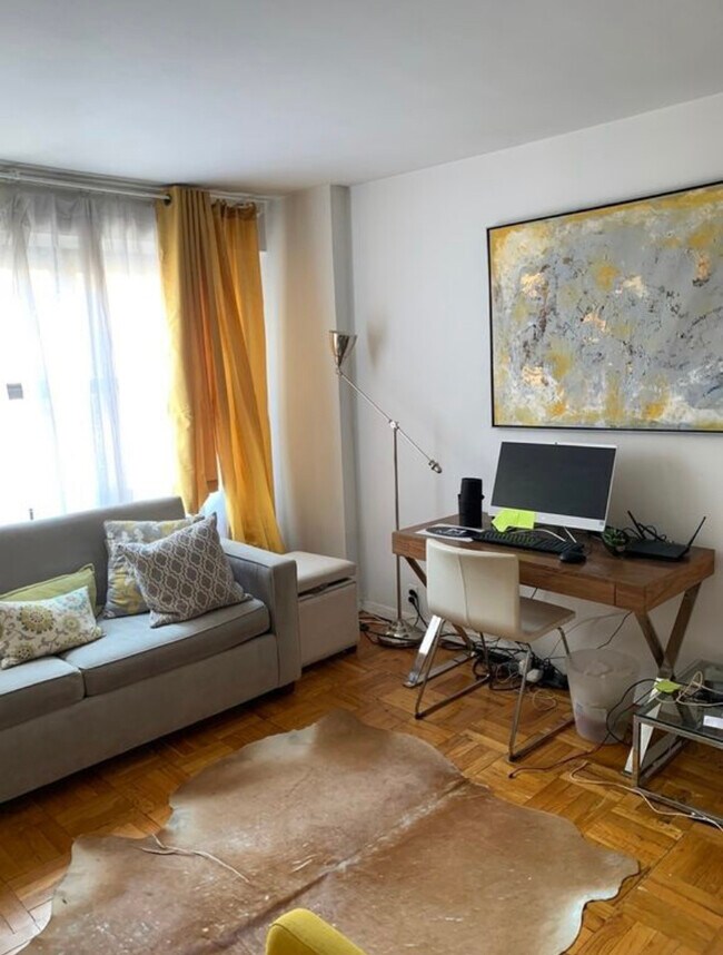Foto del edificio - 240 E 76th St