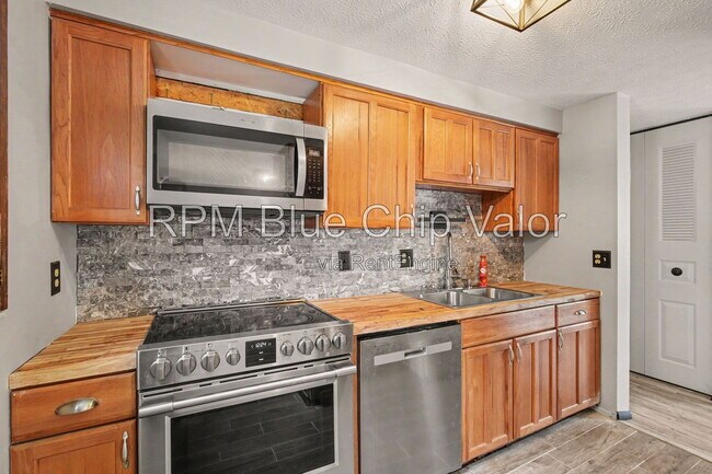 Foto del edificio - 11674 Greenhaven Ct