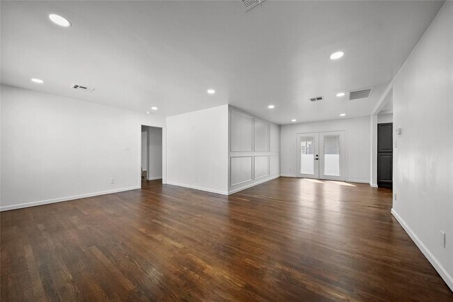 Foto del edificio - 1034 W Boyd St