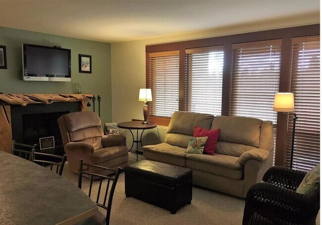 Foto del edificio - 7802 Guildberry Ct