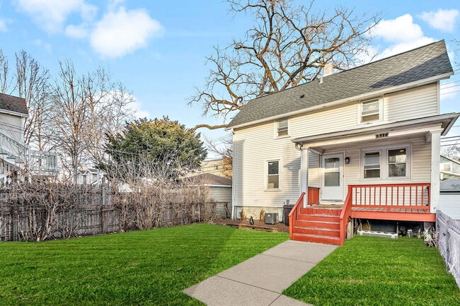 Building Photo - 317 Sherman Ave