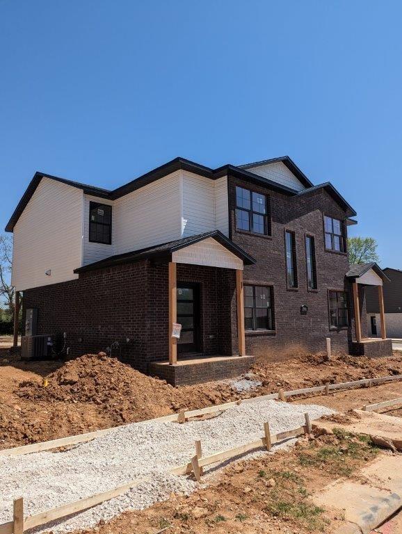 Building Photo - 990 N Crater Ave