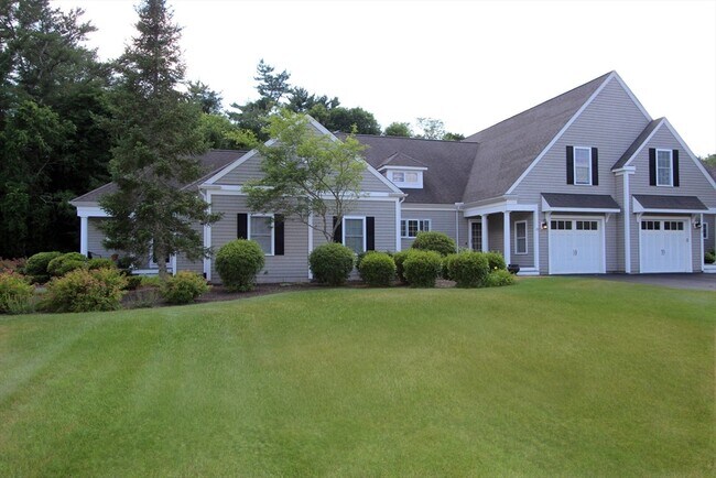Building Photo - 13 Meadowlark Dr