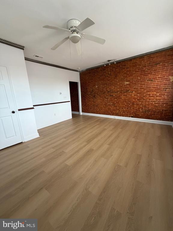 Building Photo - 1841 W Lexington St