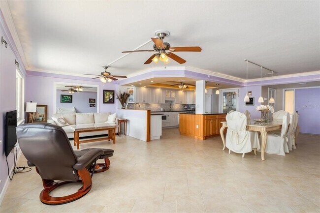 Foto del edificio - 1 Colony Point Dr