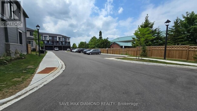 Building Photo - 29 Sorbara Wy