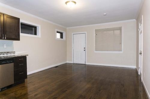 Building Photo - 4 bedroom in Waterfront MA