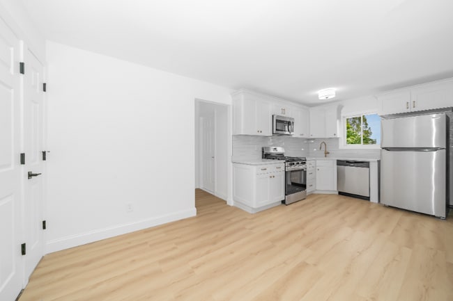 Photo - 621 S 5th St Apartment