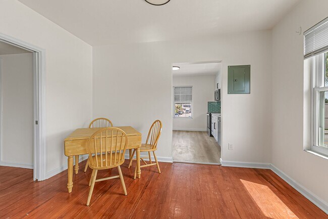 Foto del edificio - 1008 E Strawbridge Ave