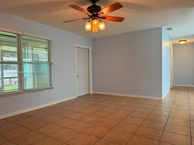 Foto del edificio - 516 SW 14th Ct