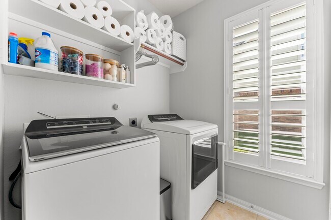 Foto del edificio - 6515 Pine Arrow Ct
