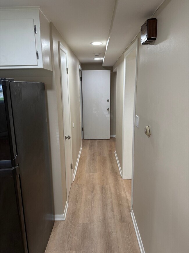 Foto del edificio - 5913 W Addison St