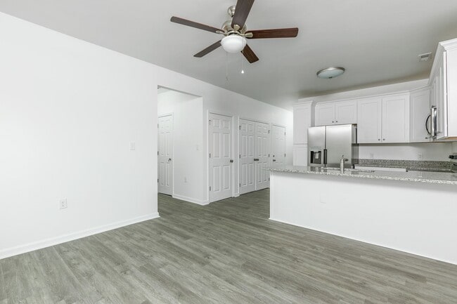 Building Photo - 1309 W 27th St