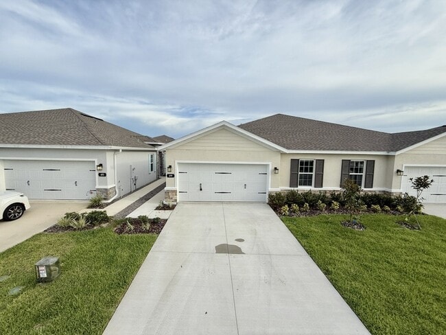Building Photo - 499 Voltaire Dr
