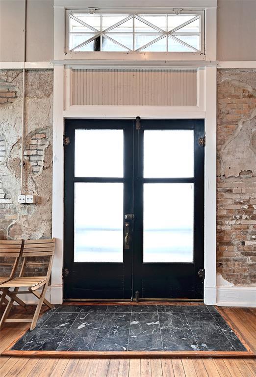 Building Photo - 104 Hoxie St