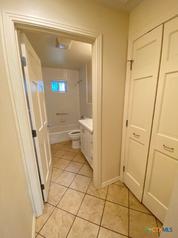 Foto principal - 225 Scott St