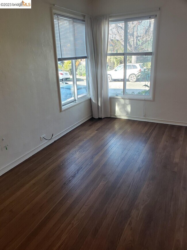 Foto del edificio - 1402 Berkeley Way