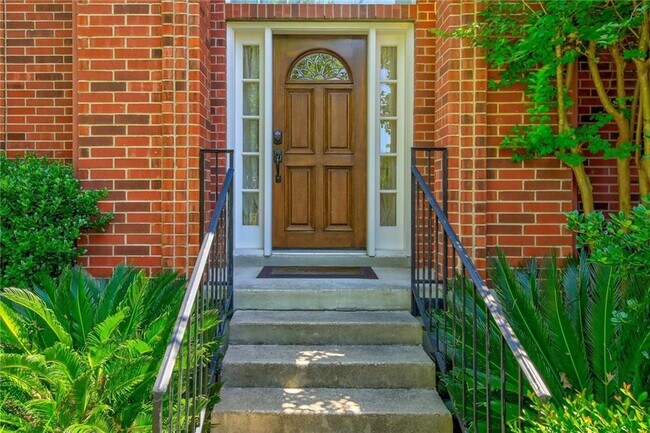 Foto del edificio - 8804 Rattlebush Cove
