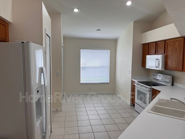 Building Photo - 2515 Butterfly Landing Dr