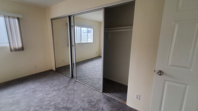 Building Photo - 3552 S Centinela Ave