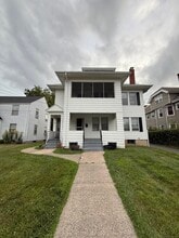 Building Photo - 91 Maplewood Ave