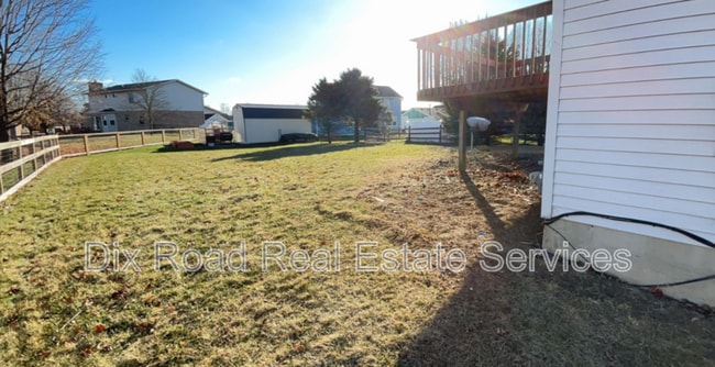 Building Photo - 624 Meadow Brook Pl