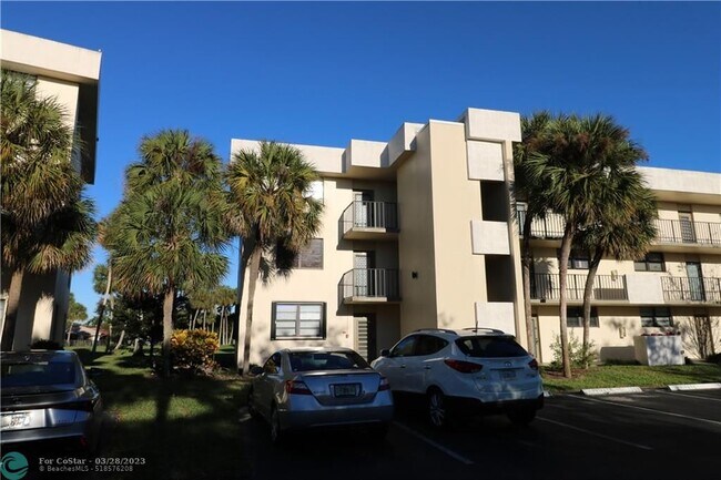 Foto del edificio - 2420 DC Country Club Boulevard