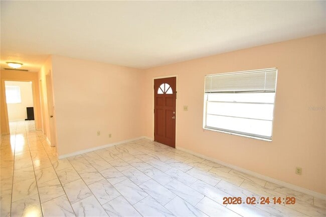 Foto del edificio - 5028 16th St