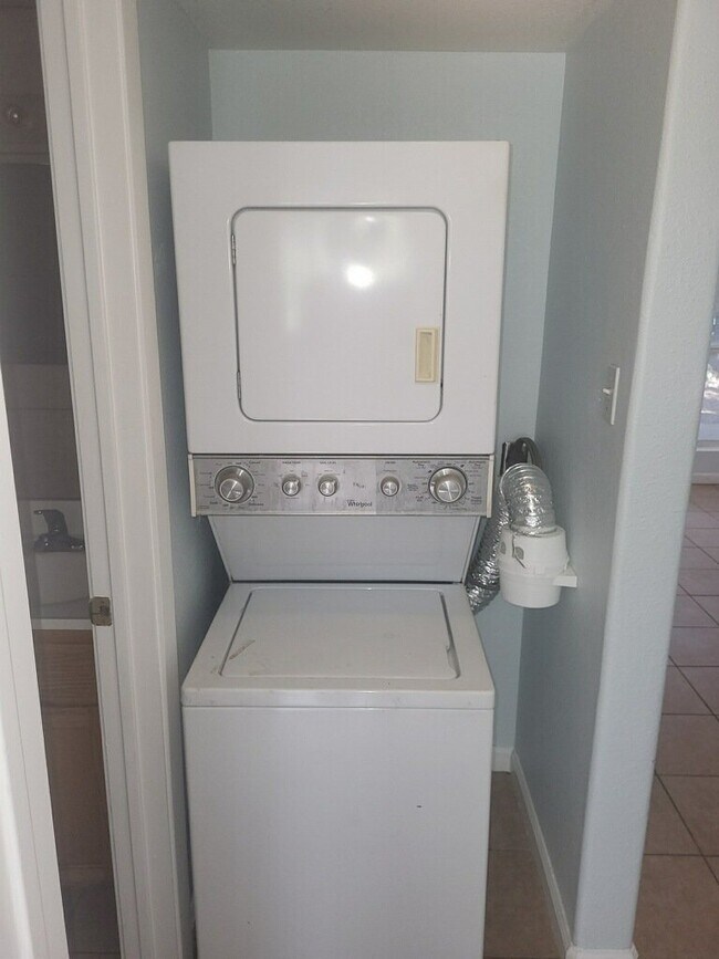 Foto del edificio - 2300 Live Oak St