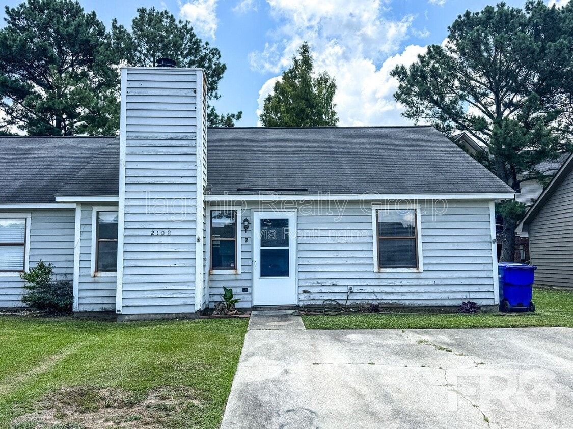 Photo - 2108 East 3rd Street