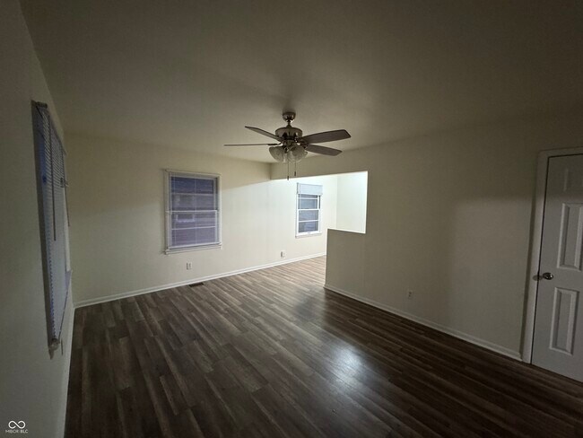 Foto del edificio - 9195 US Hwy 136