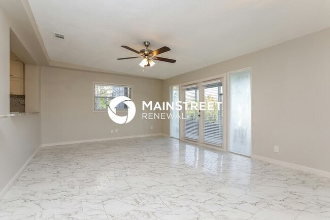 Building Photo - 3 Bedroom Pet-Friendly Home in OVIEDO, FL ...