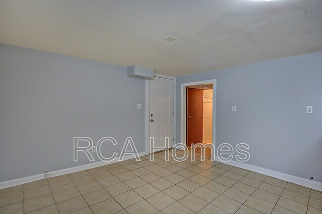 Foto del edificio - 52 Jenny Ln