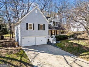 Building Photo - 228 Hawkins Farm Cir