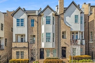 Building Photo - 2238 Alterbrook Ln