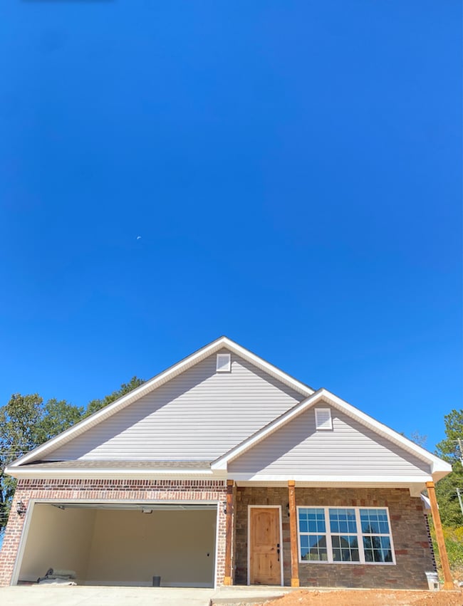 Building Photo - Charming 3-Bedroom Home in Tuscany Hills –...
