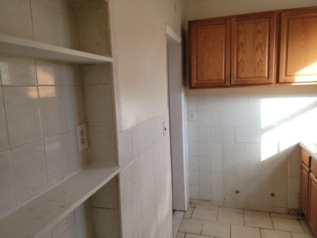 Building Photo - 153 McLean Ave