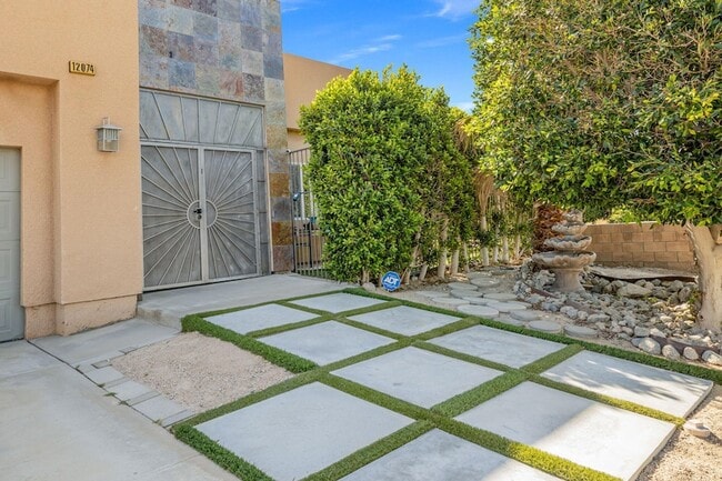 Building Photo - 12074 Tamar Dr