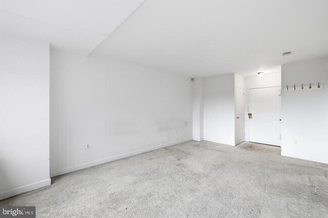 Foto del edificio - 1121 Arlington Blvd