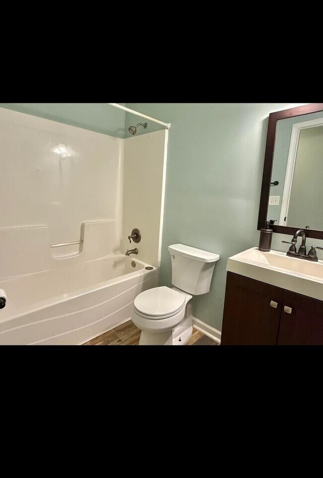 Foto del edificio - 1418 Iowa Ave