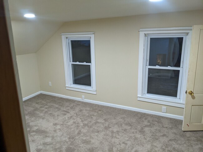Bedroom3 - 4 Merrimack St