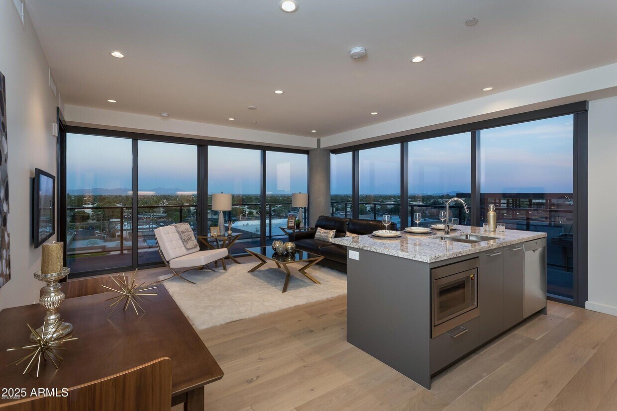 Foto principal - 4422 N 75th St